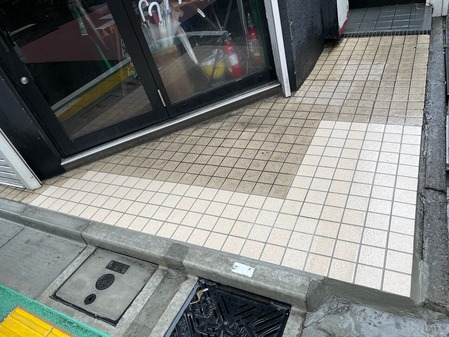 5B48077B-BC01-4609-99AC-0F1F526459AC