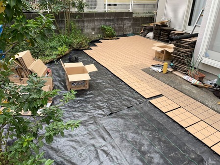 F9FAF756-E137-4DA5-BD7E-EA391BF90D9D