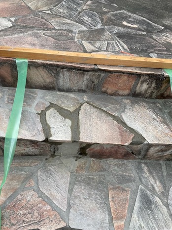 5D152BB7-78CE-4996-81A6-24118380931A