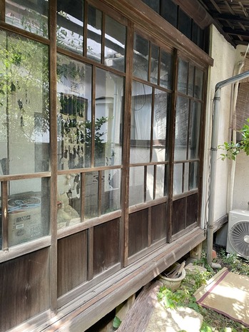 89D5C482-2C85-448C-9C7C-0A36CFFF5357