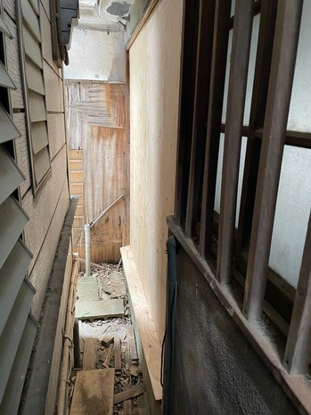 417C0984-8A5D-4D4C-BC44-FA499BE937F7