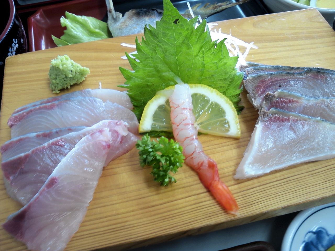 鹿児島の美味しいカンパチ尽くし 垂水にある桜勘食堂に行ってきた ブタクロブタクロblog 鹿児島の美味しいカンパチ尽くし 垂水にある桜勘食堂に行ってきた ブタクロブタクロblog