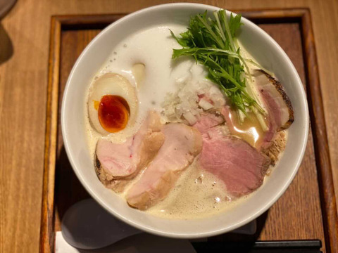 B3B26DD9-E38B-45ED-AF56-757105C622F1