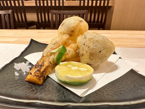 8AA06A73-6BCA-47EC-B839-B3C015BD005E