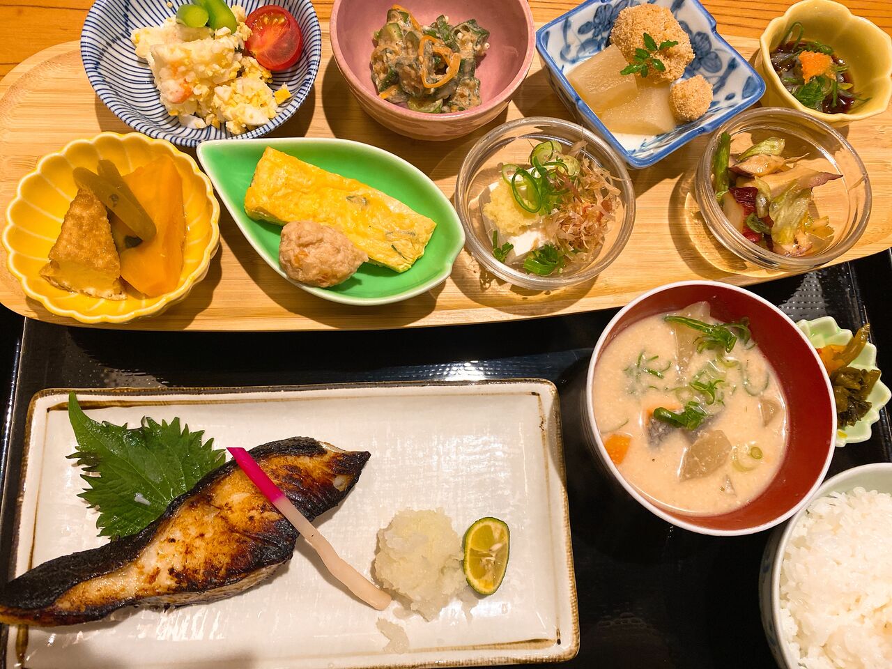 大阪グルメ 吉本芸人も足繁く通っている人気の居酒屋 和食処 竜田屋 でランチを食べてきた 居酒屋 大阪市中央区 なんば 定食 大阪つーしん 大阪グルメ 吉本芸人も足繁く通っている人気の居酒屋 和食処 竜田屋 でランチを食べてきた 居酒屋 大阪市中央区 なんば 定食 大阪つーしん