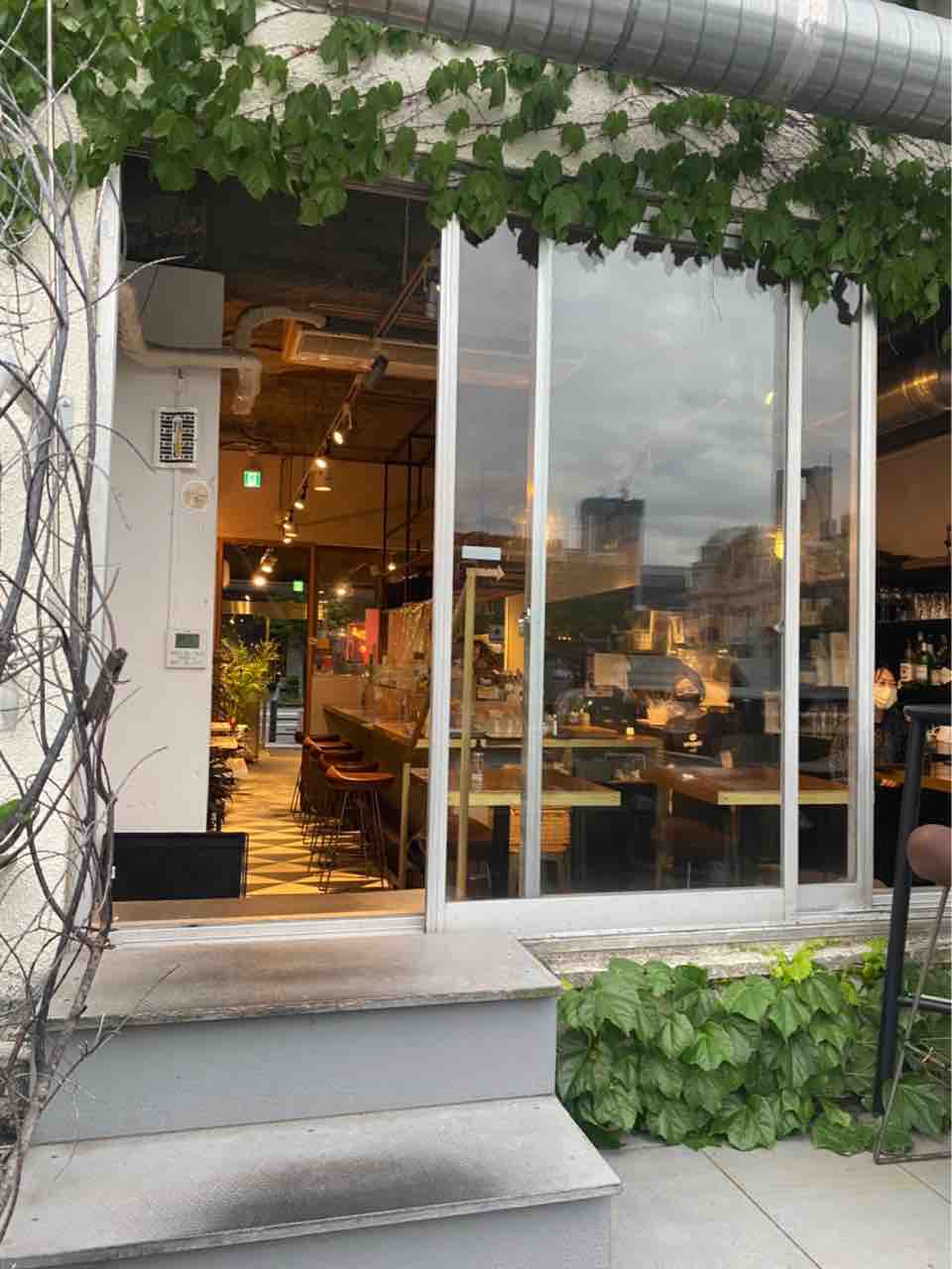 北浜カフェ 開放的なテラスがある Optimus Cafe で環境と体に気を使ったヴィーガンランチを 大阪つーしん 大阪市の地域情報サイト 北浜カフェ 開放的なテラスがある Optimus Cafe で環境と体に気を使ったヴィーガンランチを 大阪つーしん 大阪市の地域情報サイト