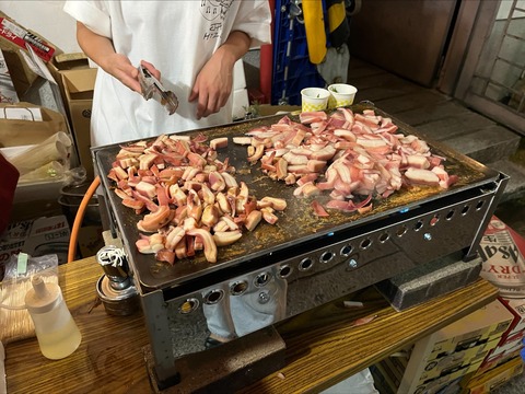 11B0F1CA-67C0-4573-A54B-E553B2D86366