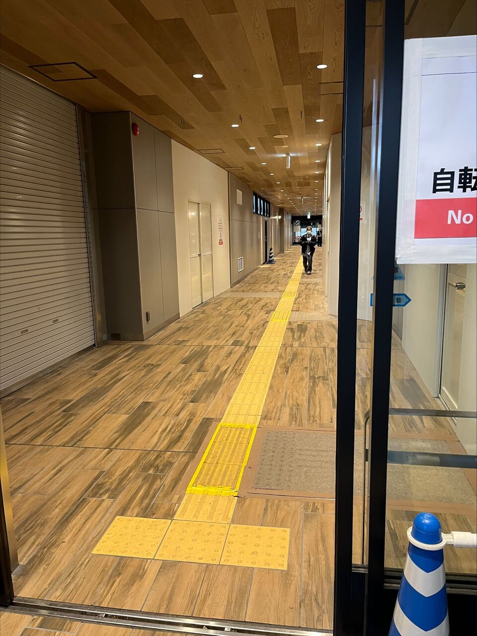 新今宮駅がドンドンと綺麗になっていた 新今宮駅の開発が次々と進む 新今宮駅1階南北道路切り替えに伴う工事 大阪つーしん 大阪市の地域情報サイト