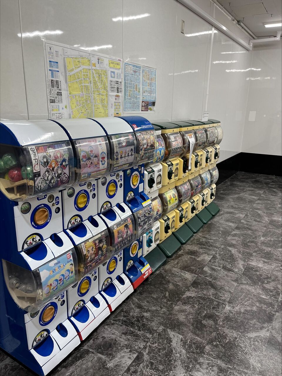 新世界散策 新世界にある スマートボール屋のスイーツ さんの店内が異様な空間になっていた 大阪つーしん 大阪市の地域情報サイト