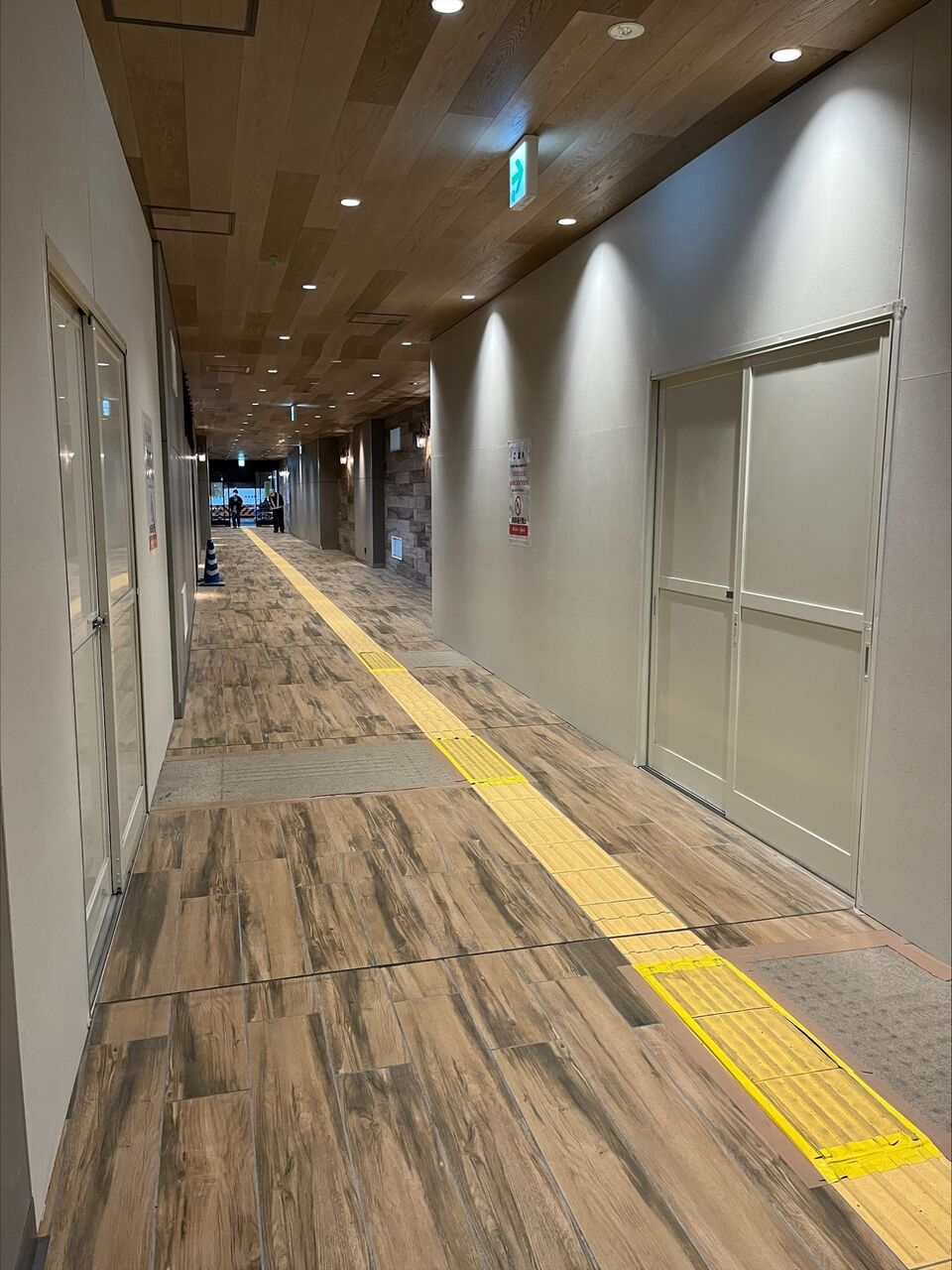 新今宮駅がドンドンと綺麗になっていた 新今宮駅の開発が次々と進む 新今宮駅1階南北道路切り替えに伴う工事 大阪つーしん 大阪市の地域情報サイト