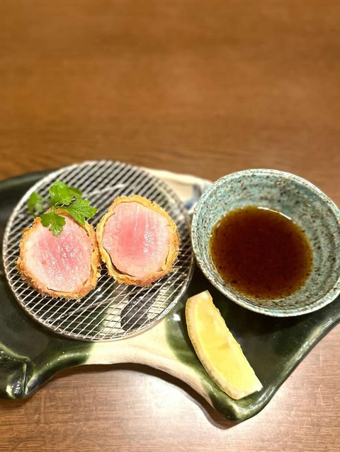 BEEC63AF-F677-47D0-9960-3DF4F4E5B23A