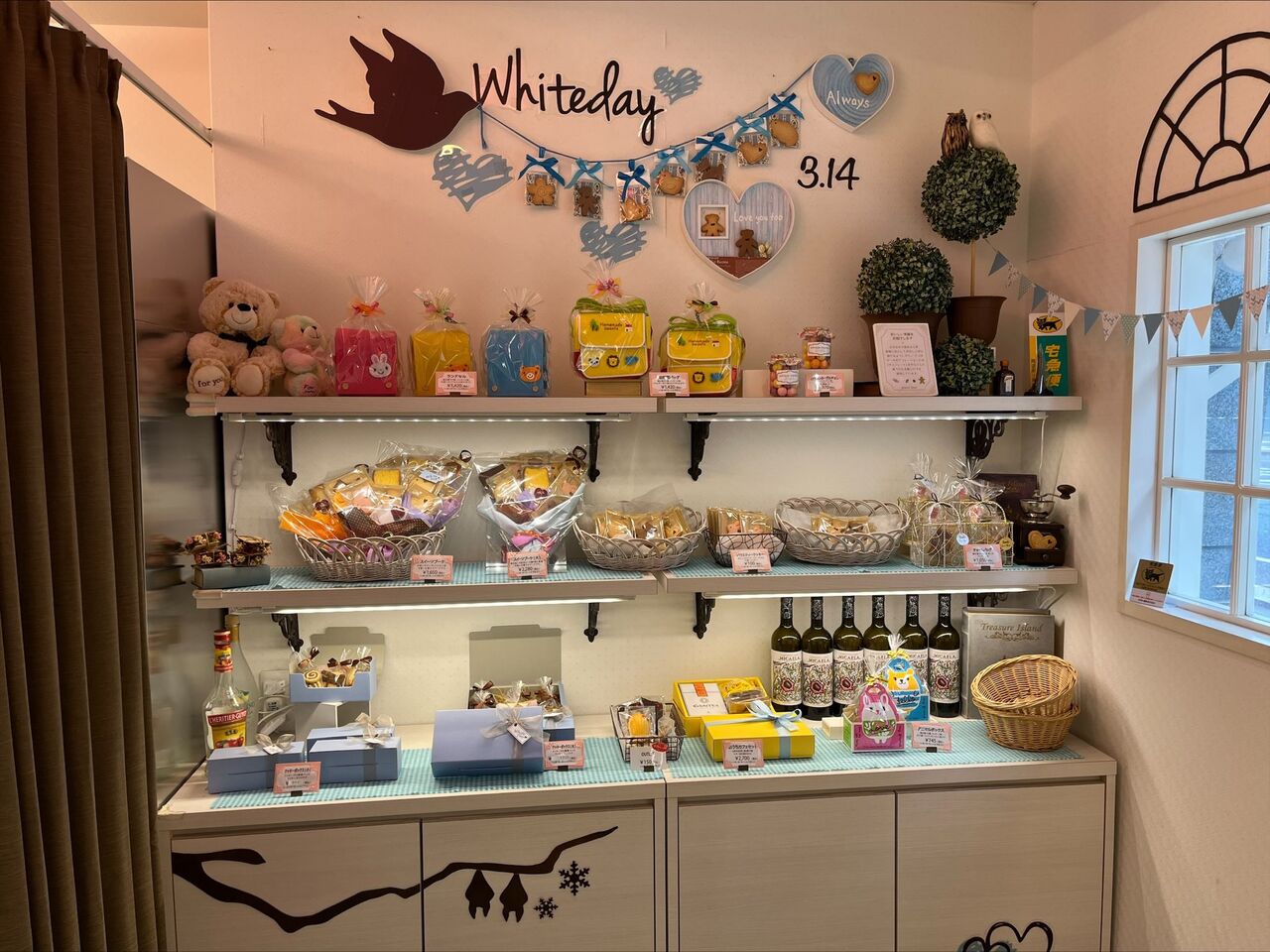可愛いピンクの外装のケーキ屋さん パティスリー グランデコ Patisserie Grand Deco でケーキをテイクアウト 甘党が大満足のスイーツタイムを彩る 大国町 大阪つーしん 大阪市の地域情報サイト