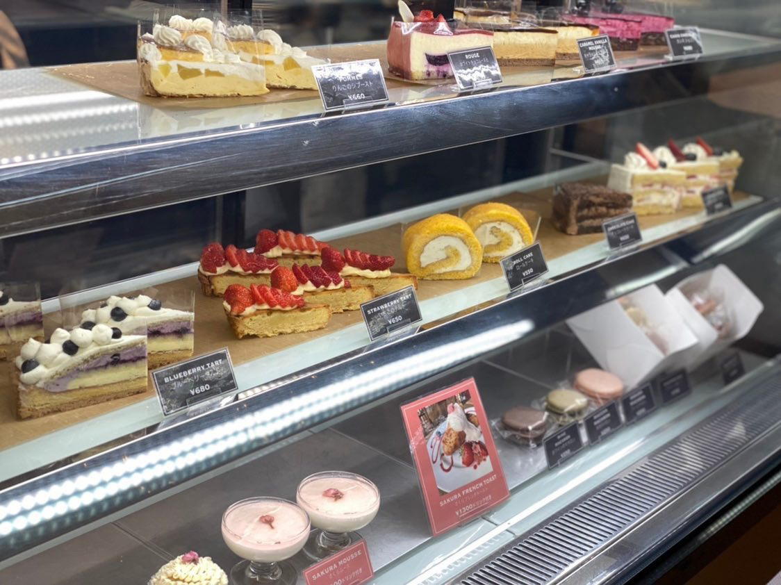 Nu茶屋町の1fにあるカフェ Cafe De Galerie By La Vie A La Campagne でデザートプレートを味わう 大阪つーしん 大阪市の地域情報サイト Nu茶屋町の1fにあるカフェ Cafe De Galerie By La Vie A La Campagne でデザートプレートを味わう 大阪つーしん 大阪市の地域情報サイト