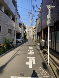 AEE1A40E-B2A3-480F-B502-5DC4B7604D16