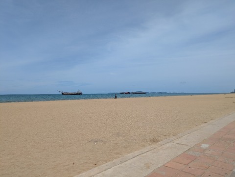 PXL_20250803_042320764