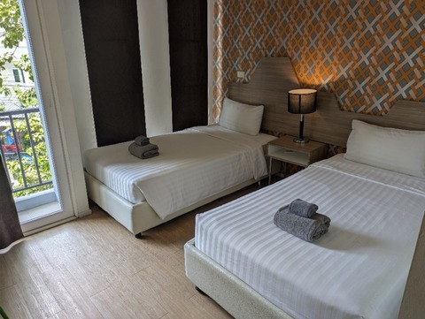 PXL_20250625_052719411