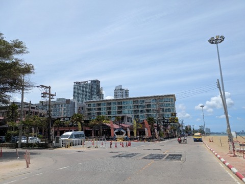 PXL_20250803_042349489