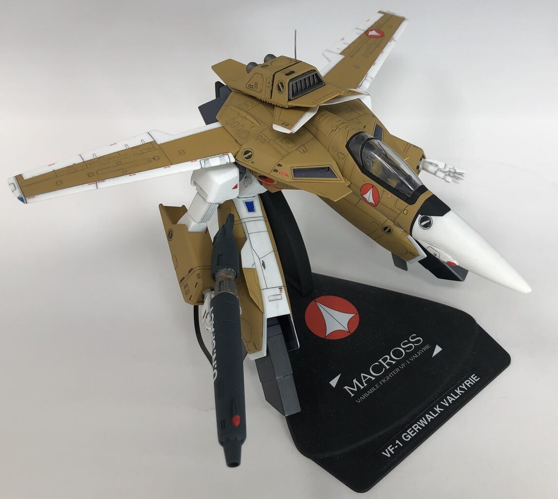 プラモデル完成機　1/72　VF-1J/Aガウォークバルキリー 1/72 VF-1J/A ガウォーク バルキリー【M25】 | ハセガワ | H M25