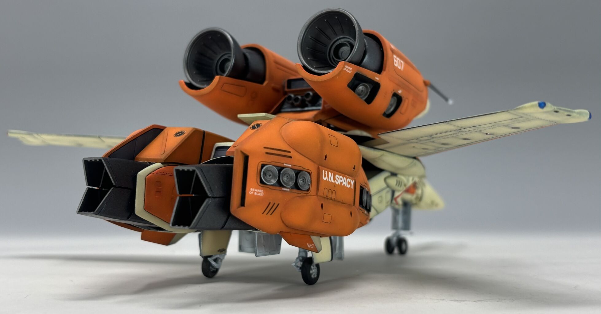1/72 EHI-05 ブラキオス(恐竜型) 重装甲攻撃型 駿河屋 - 【買取】1/72 EHI-05 ブラキオス(恐竜型) 重装甲攻撃型