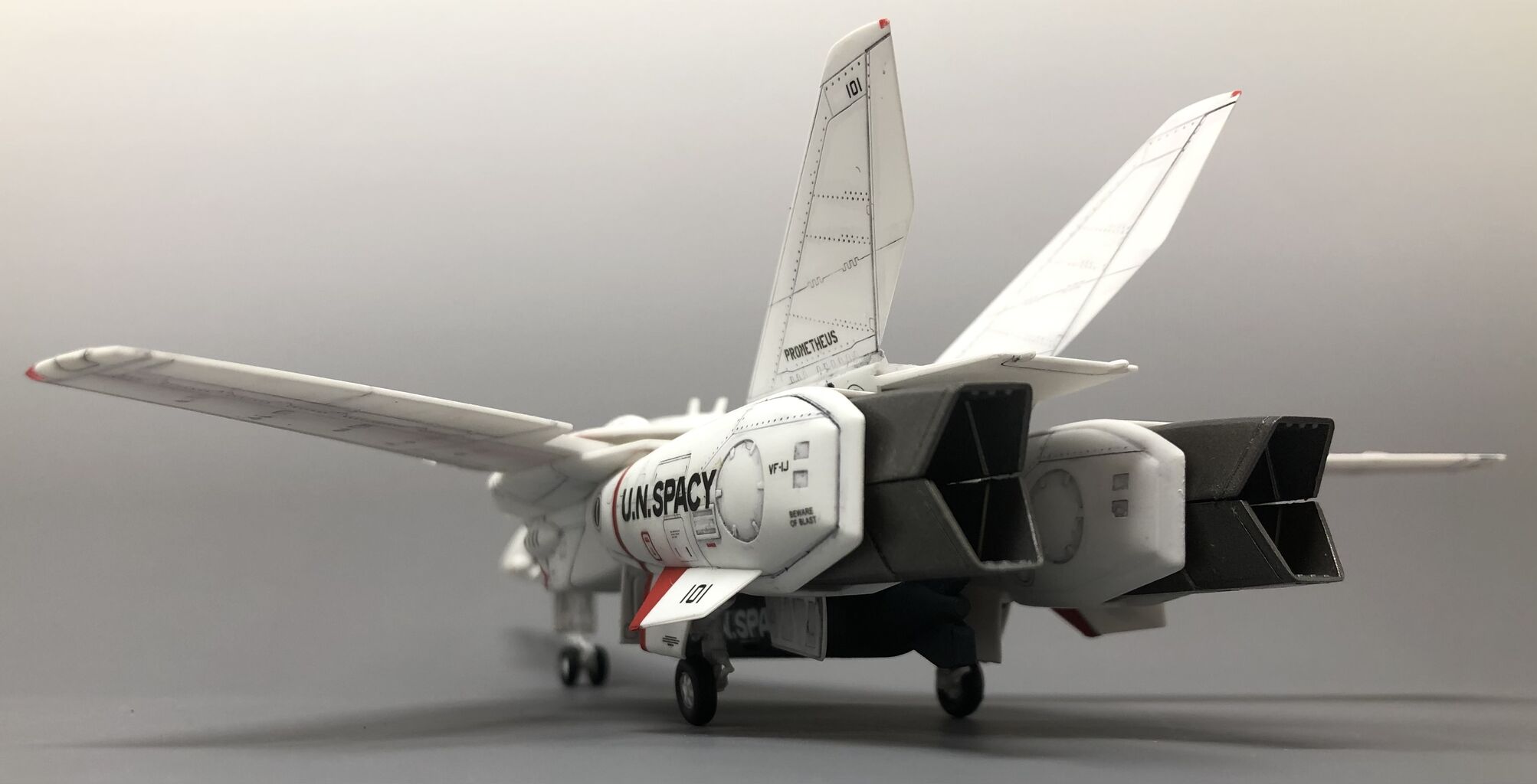 ハセガワ 1/72 VF-1A/J/S 完成 : なにとぞ Vol.10 〜このガンプラ不毛 