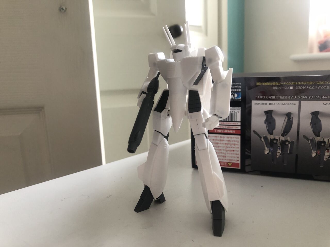 WAVE 1/100 バルキリー　 オマケ多数 WAVE 1/100 VF-1 スーパーバトロイドバルキリー キット紹介 : なにとぞ