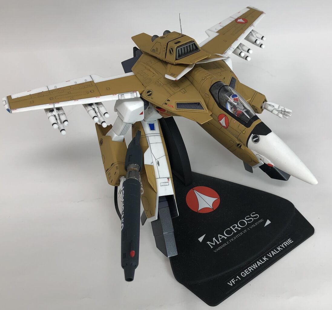 プラモデル完成機　1/72　VF-1J/Aガウォークバルキリー Amazon | ハセガワ 超時空要塞マクロス VF-1J/Aガウォーク