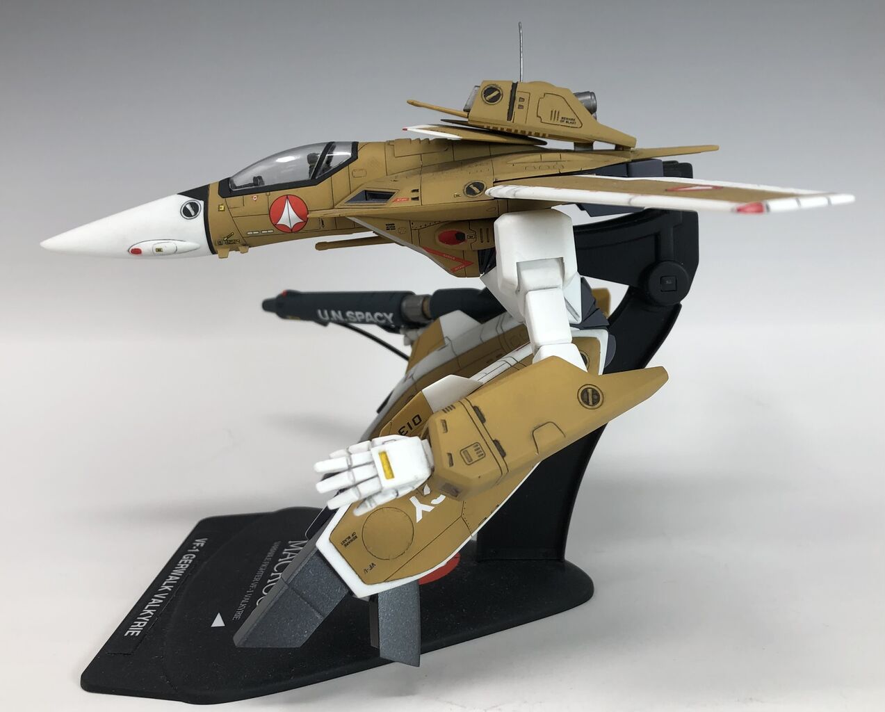 ハセガワ 1/72 VF-1J/A ガウォークバルキリー 完成 : なにとぞ Vol.10