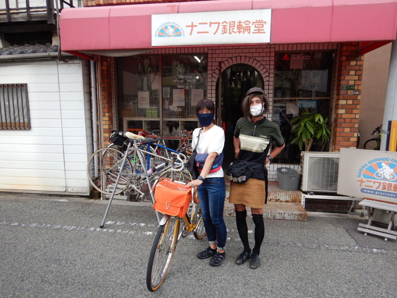 作業 いらっしゃ い ナニワ銀輪堂ですよ 作業 いらっしゃ い ナニワ銀輪堂ですよ