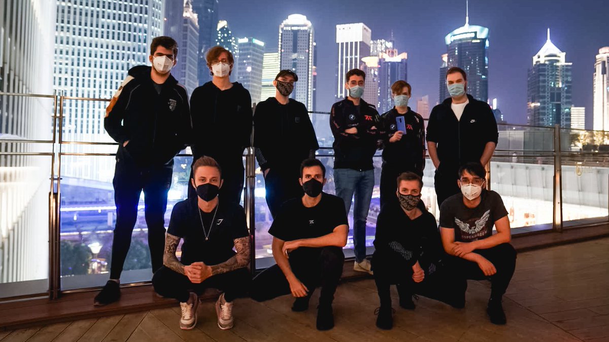 悲報 Eスポーツプロチームさん マスク姿でイキリまくってしまうw なんjコレクション 悲報 Eスポーツプロチームさん マスク姿でイキリまくってしまうw なんjコレクション