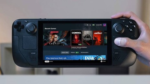 【画像】新型携帯ゲーム機『Steam Deck』結構でかいｗｗｗｗｗ