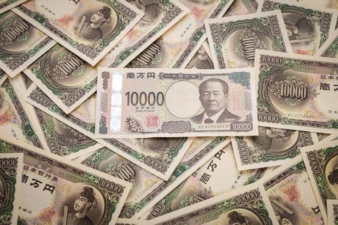 ゲーム1つクリアするごとに1万円もらえる仕事あったらやる？