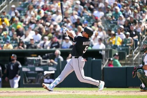 【悲報】村上宗隆さん、成績が気持ち悪すぎる模様のサムネイル