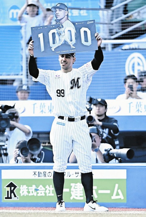 元DeNAで現ロッテのソト、NPB通算1000試合出場達成のサムネイル