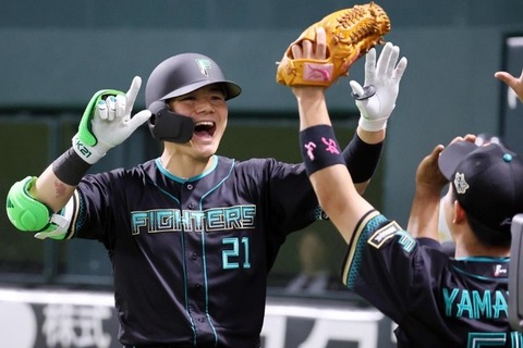 【朗報】日ハム打線、3試合でホームラン8本