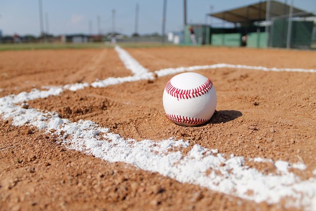 baseball-field-1563858_960_720