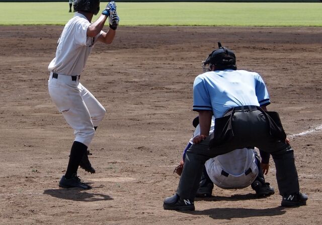 すまん、野球のストライクゾーンってストラックアウトみたいに前に枠置いとけばよくね?🥺 すまん、野球のストライクゾーンってストラックアウトみたいに前に枠置いとけばよくね?🥺
