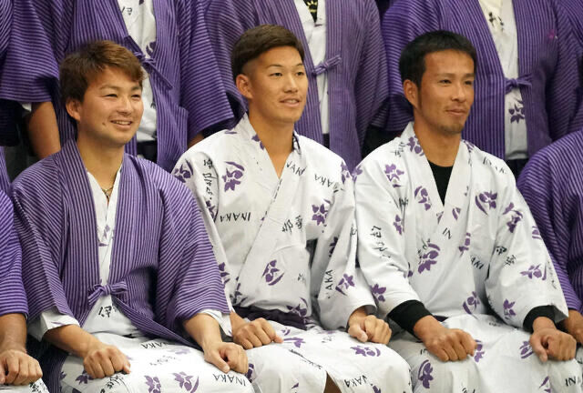 YowUytJ