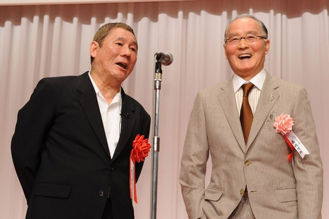 長嶋茂雄「あ、そこ左折だったわ。そうそうUターンして左折」たけし「・・・?」 長嶋茂雄「あ、そこ左折だったわ。そうそうUターンして左折」たけし「・・・?」