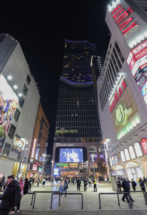 【悲報】トー横キッズの幹部候補「いもけんぴ」（30）逮捕　JC（13）を脅して売春させる