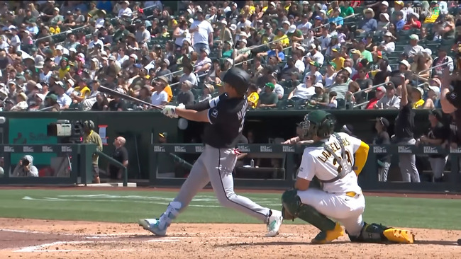 【朗報】村上宗隆さんのホームラン、どれもどの球場でも余裕でホームランの特大弾ばかりのサムネイル