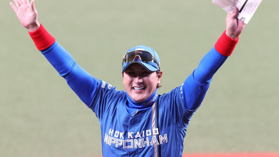 【朗報】日本ハムさん、22試合で34本塁打22失策とハイペース