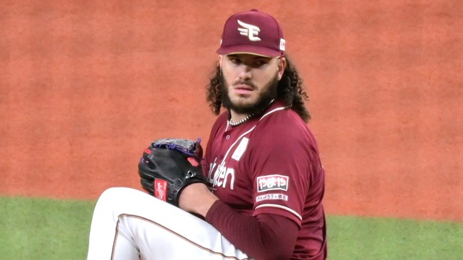 Cody_Joe_Ponce_Eagles_20240409