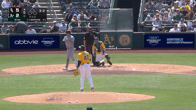 村上5回で早くも2四球wwwのサムネイル