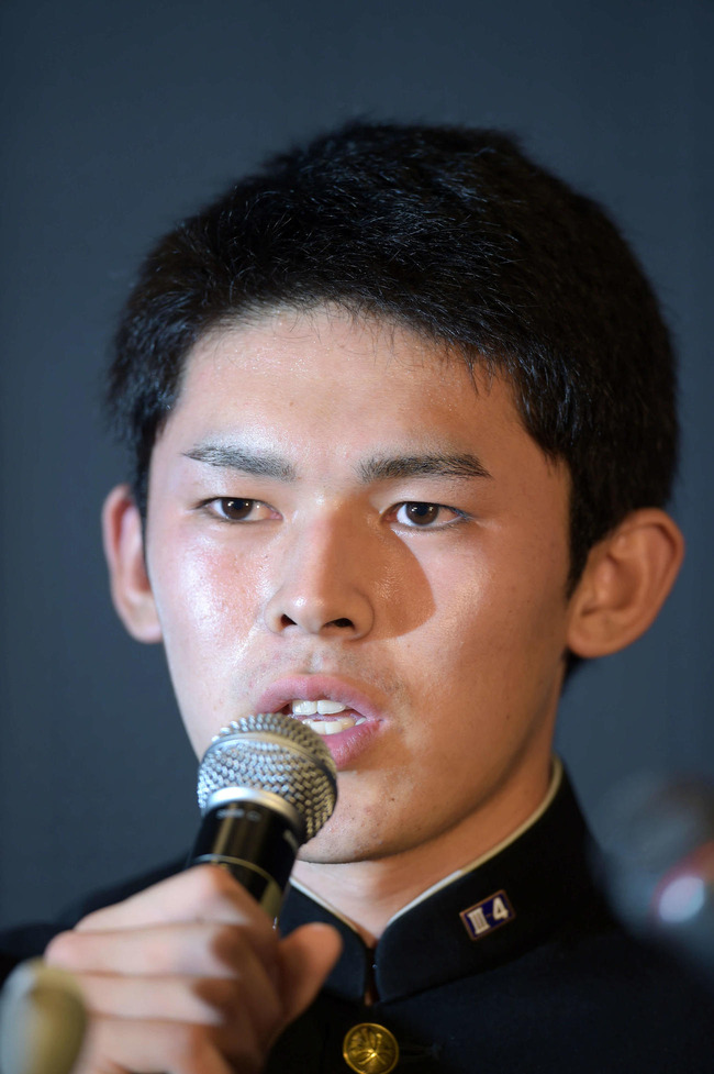 201910020000711-w1300_0