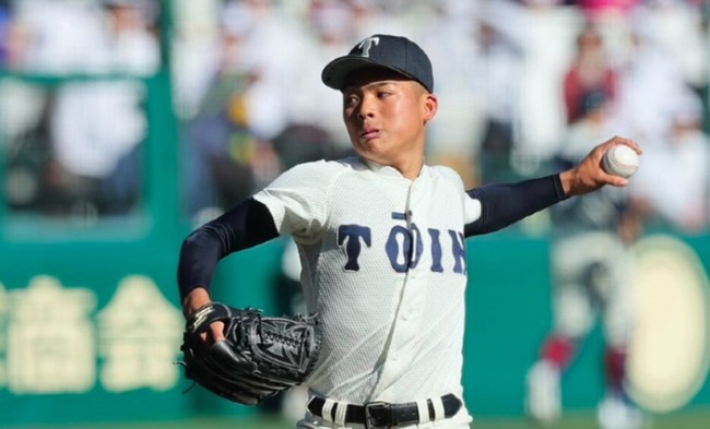 【高校野球】大阪桐蔭の左腕小川、大商大高相手に最速150キロ8回17奪三振 【高校野球】大阪桐蔭の左腕小川、大商大高相手に最速150キロ8回17奪三振