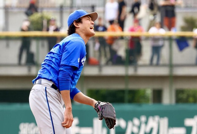 藤浪晋太郎(3回8安打5失点2奪三振1四球)「何とも言いづらい内容だった。来年は海外よりもＮＰＢでプレーさせてもらえたらいいな」