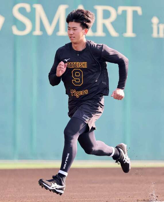 阪神ドラ1位新人、立石正広が右脚の肉離れ　17日のベースランニング中に痛める