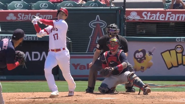 Ohtani hits his 32nd homer