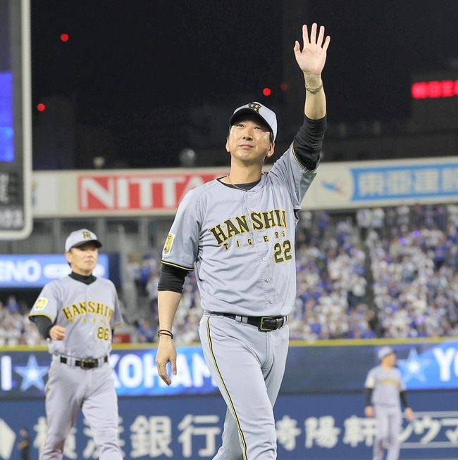 20261004-OHT1I51593-L_REY_