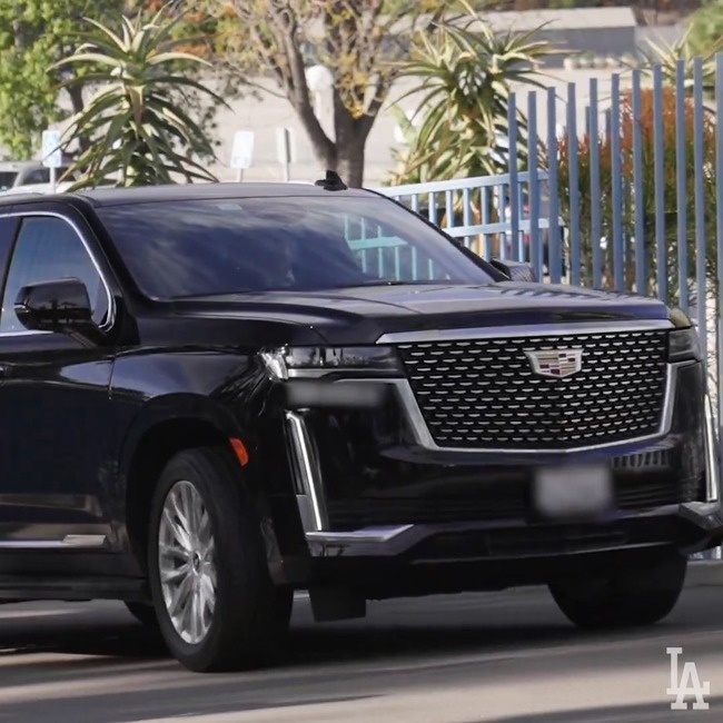 F9d3CGJl7LvAERg0.mp4_snapshot_00.02.617